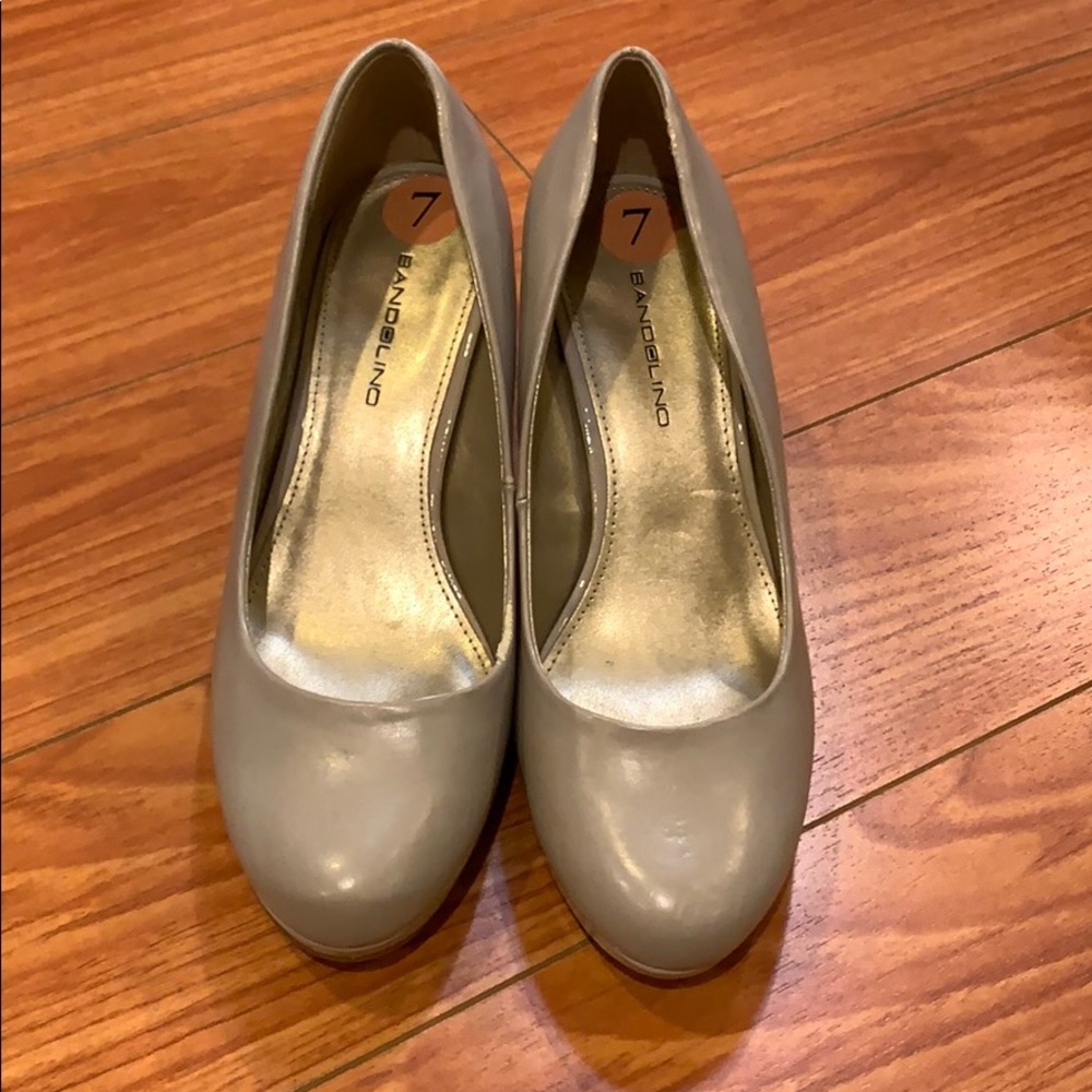 Beige pumps
